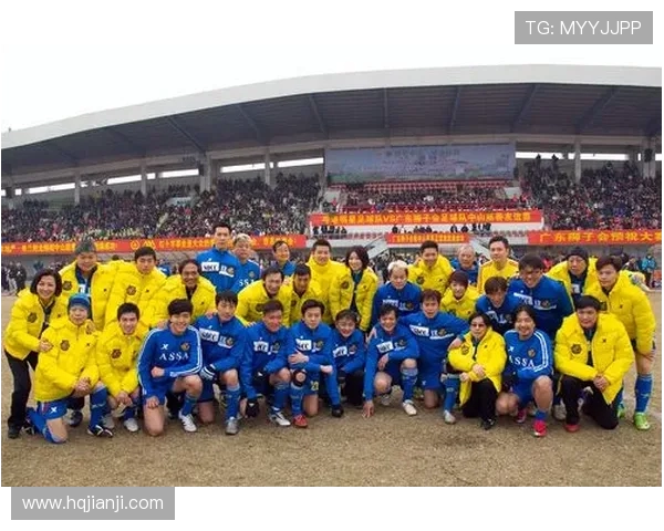 广州足球队的转型之路:从传统强队到现代足球新标杆的探索与实践 广州足球队的转型之路:从传统强队到现代足球新标杆的探索与实践