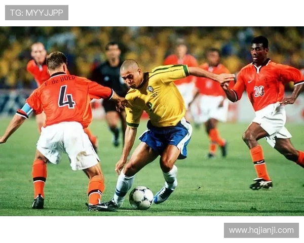 2010年世界杯经典对决巴西与荷兰精彩录像回顾与分析 2010年世界杯经典对决巴西与荷兰精彩录像回顾与分析