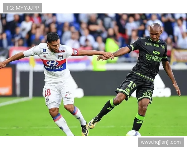 亚眠队与红星93队的精彩对决揭示了足球战术与团队合作的重要性 亚眠队与红星93队的精彩对决揭示了足球战术与团队合作的重要性