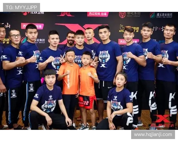 搏击传奇对决：鲍勃萨普与崔洪万的巅峰对抗之战